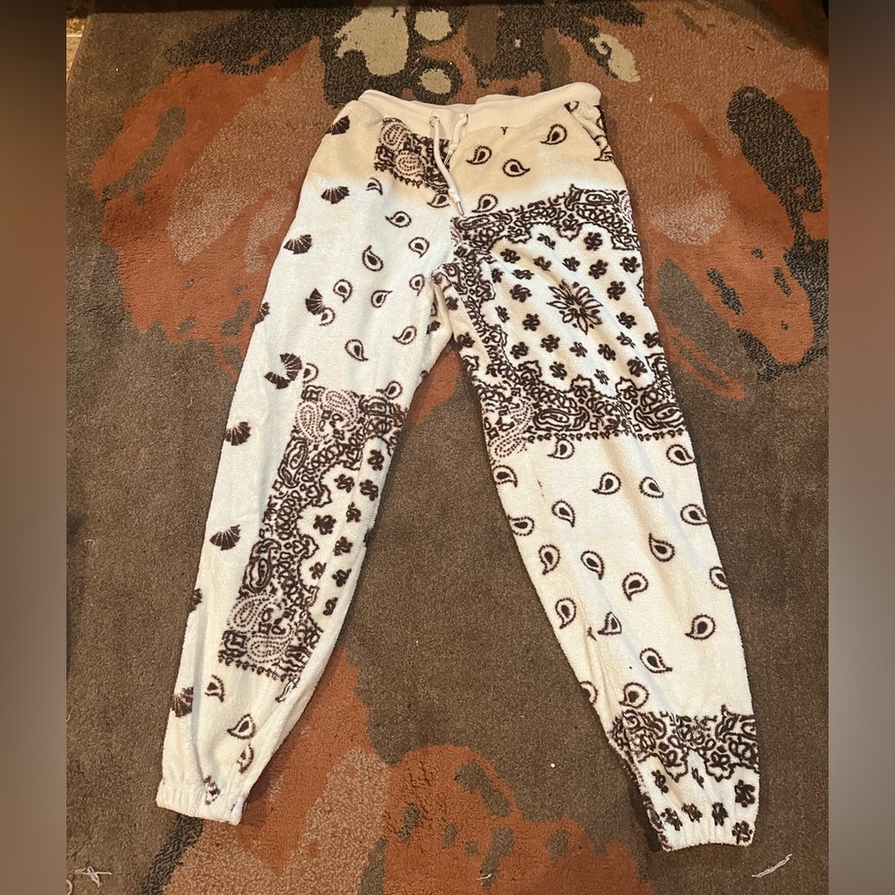 Fuzzy Bandana Print Sweatpants Size M